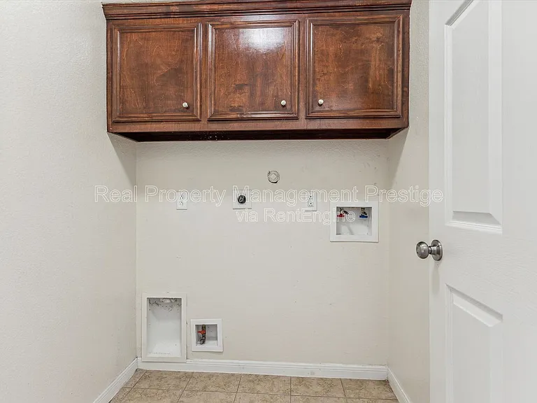 8424 Cannon St #A — Photo 9