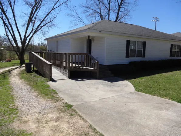 910 Davis Street Ext APT 2, Ashford, AL 36312