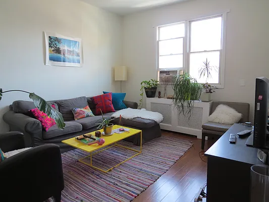 Rented by Capri Jet Realty Corp | media 3