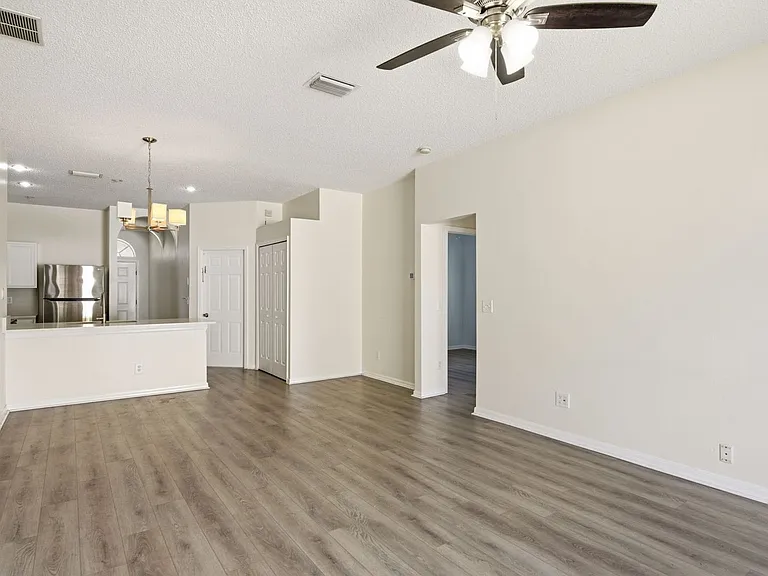 10301 Beneva Dr — Photo 18