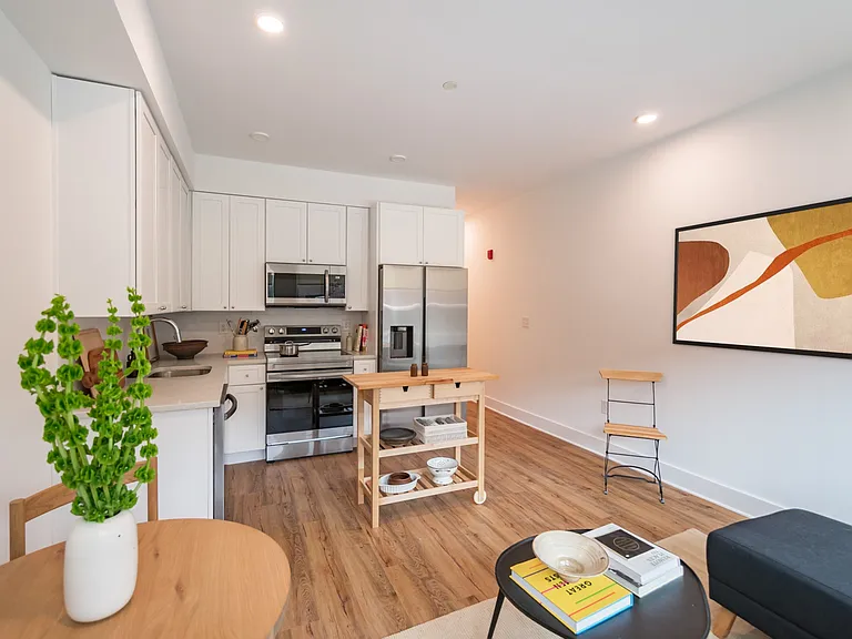 The Howell - 2101 Washington Ave — Photo 62