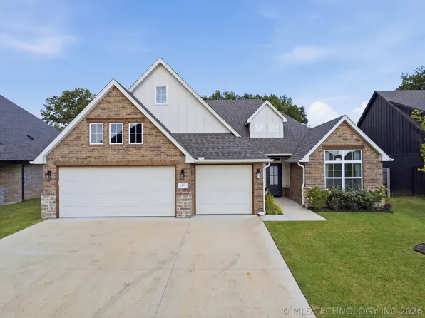1501 N 72nd St, Broken Arrow, OK 74014