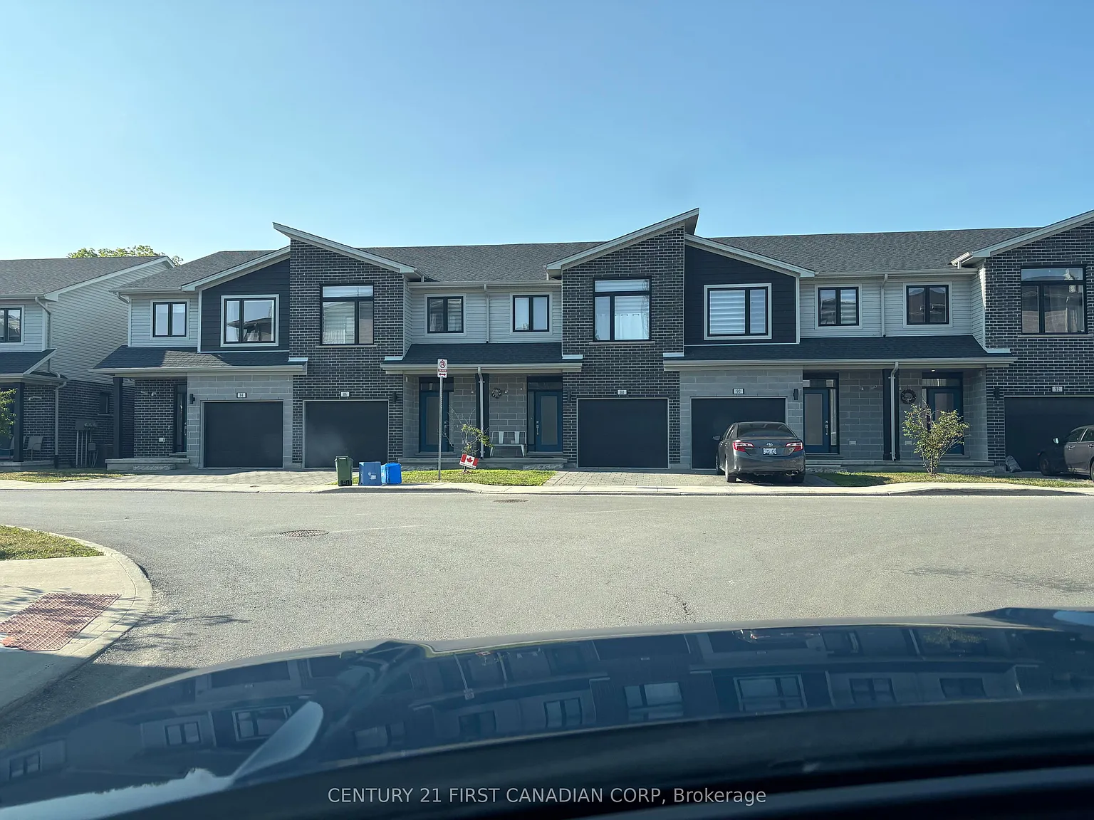 3 bed, $2,750 — Photo 2