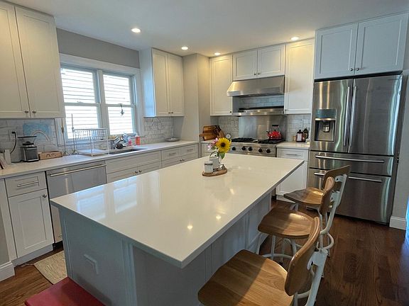 5th image of 8 Leonard Pl