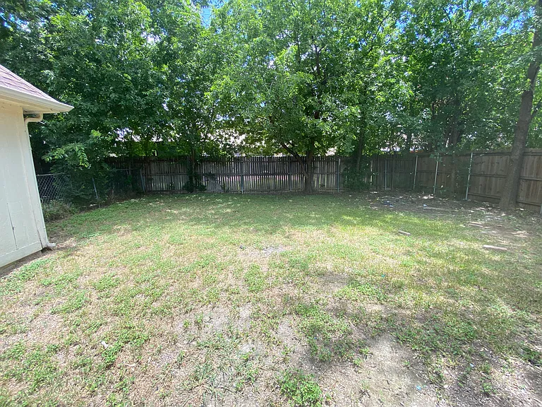 6101 Meadowside Trl — Photo 16