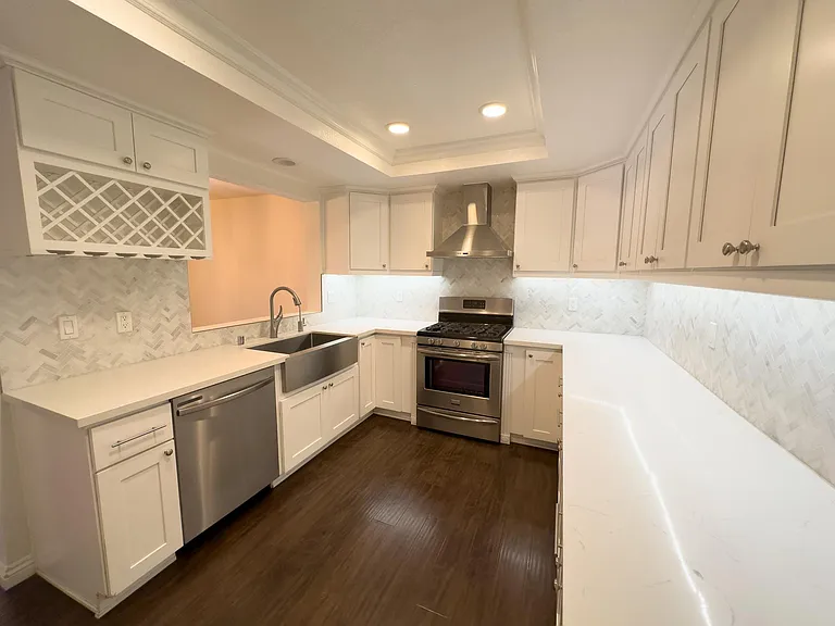 1844 S Marengo Ave #35 — Photo 5