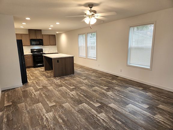 2nd image of 10800 Valette Cir W #4