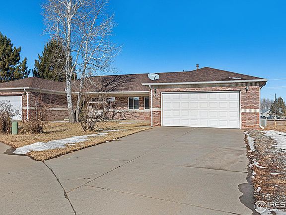 3rd image of 127 Calabria Dr