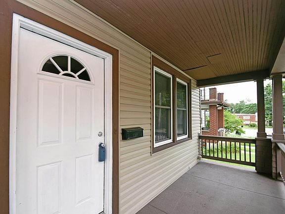 3rd image of 4730 Hamilton Ave