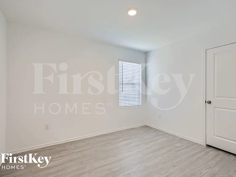 13835 Llama Pl — Photo 22