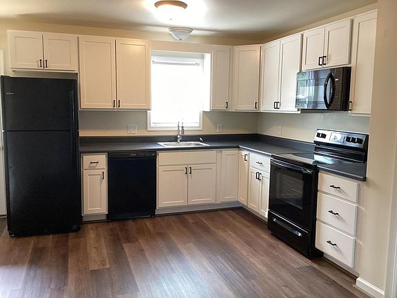4th image of 1444 Magnolia Ave