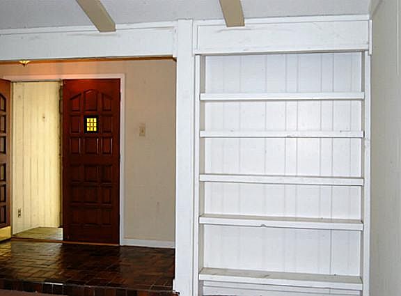 3rd image of 15715 Daleport Cir