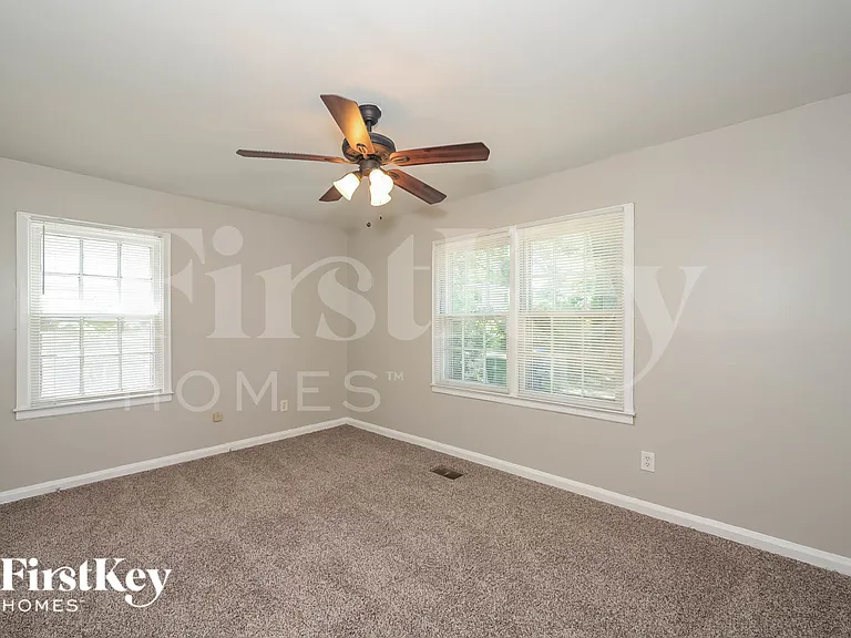2668 Hood Ave NW — Photo 11