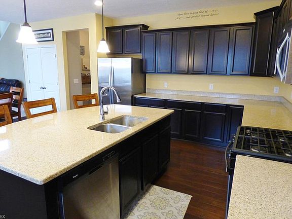 4th image of 8525 Tanager Ln