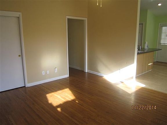 5th image of 14 Gino Dr