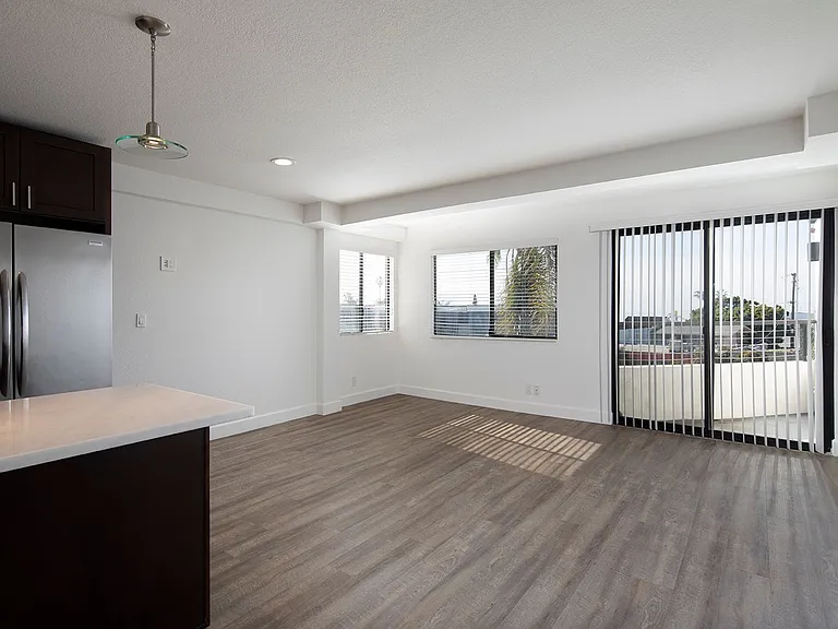 407 Bird Rock Ave #3E — Photo 5