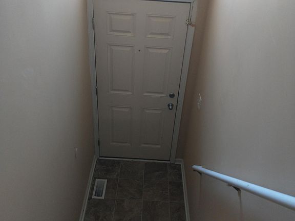 4th image of 1533 Stonefield Dr