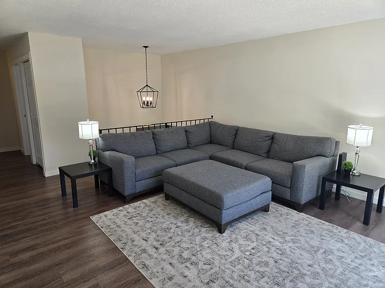 3553 Avon Dr — Photo 7