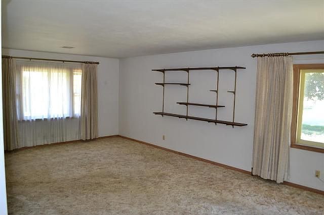 1st image of 14301 W Greenfield Ave
