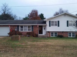 1124 E Darby Pl, Springfield, MO 65810
