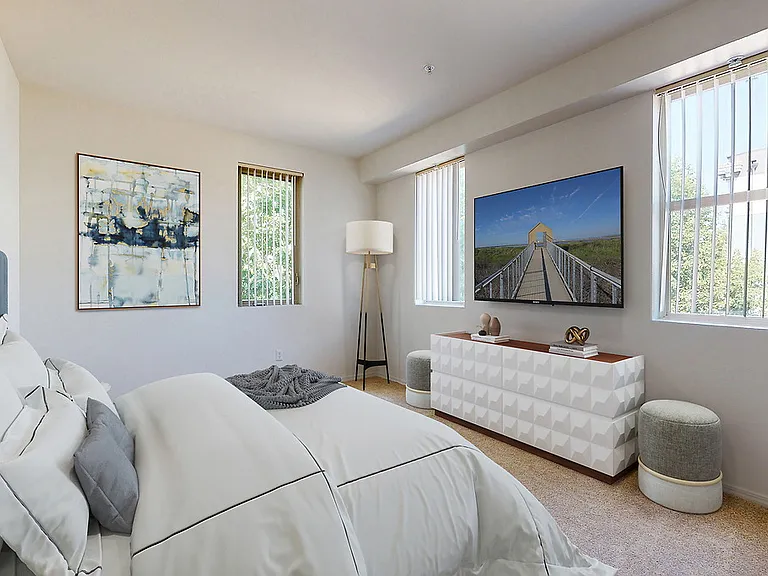 101 San Fernando — Photo 18