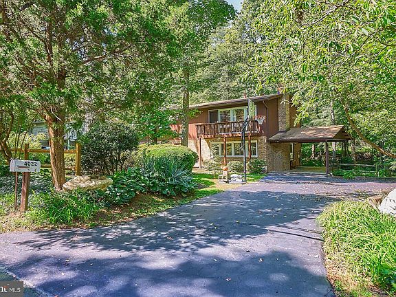 3rd image of 4022 Elizabeth Ln