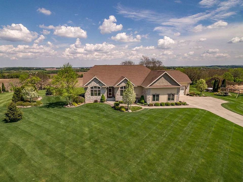 1st image of 3476 Skarstinden Rd