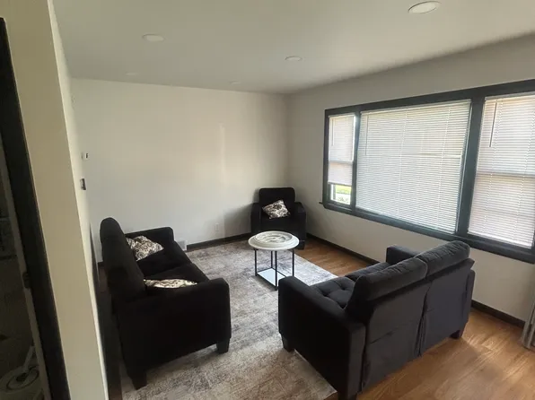7723 W 61st Pl, Summit, IL 60501