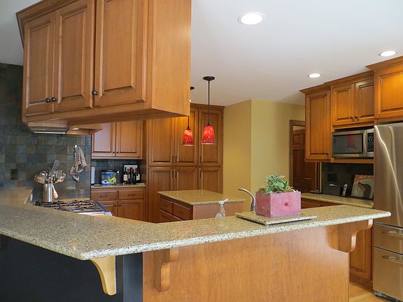 5th image of N108W7131 Berkshire St