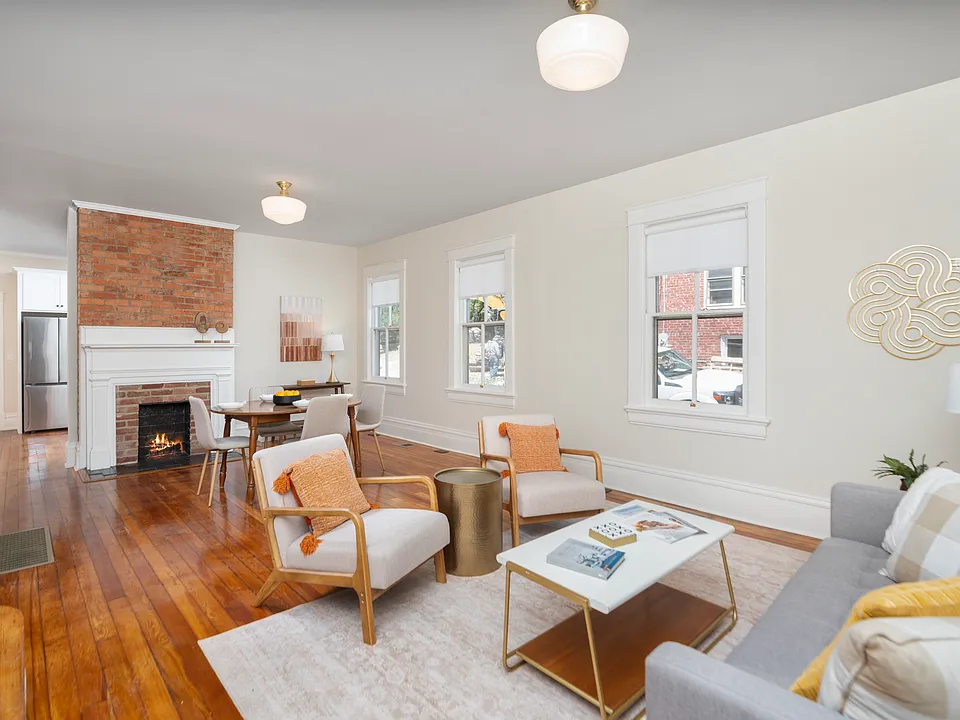 140 N Coalter St #140
