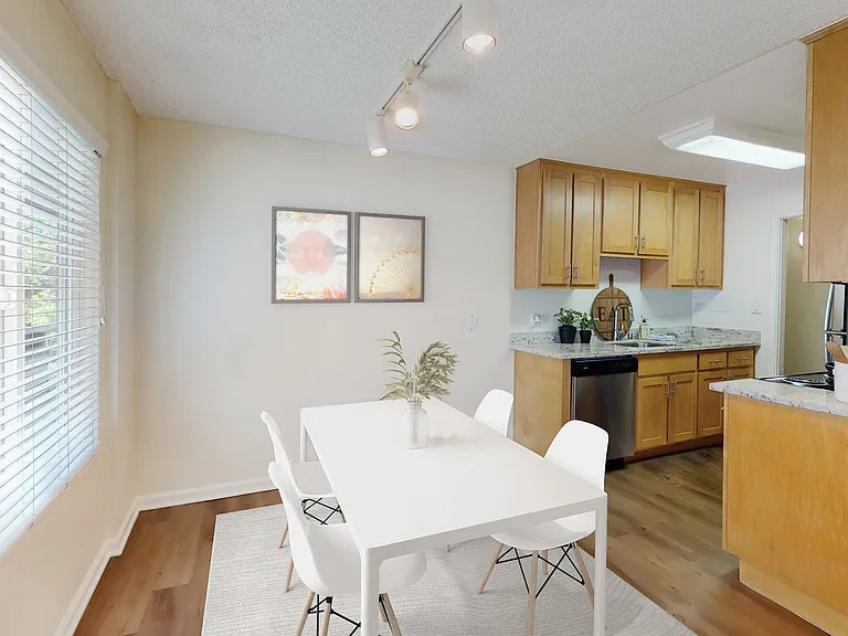 Pleasanton Glen Apartments — Photo 5