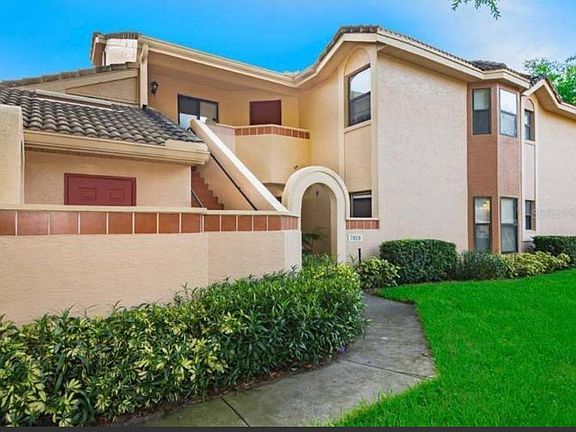 3rd image of 7818 Sugar Bend Dr