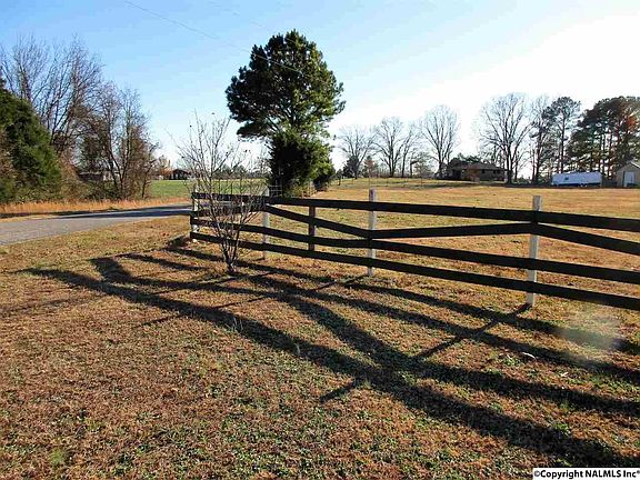 3rd image of 1773 County Road 449