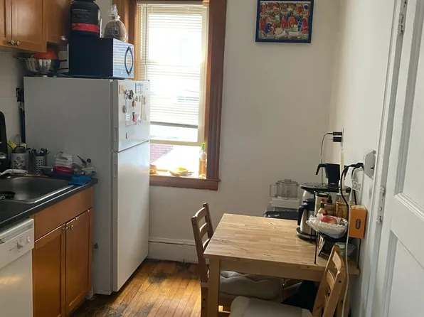 97 Hancock St, Cambridge, MA