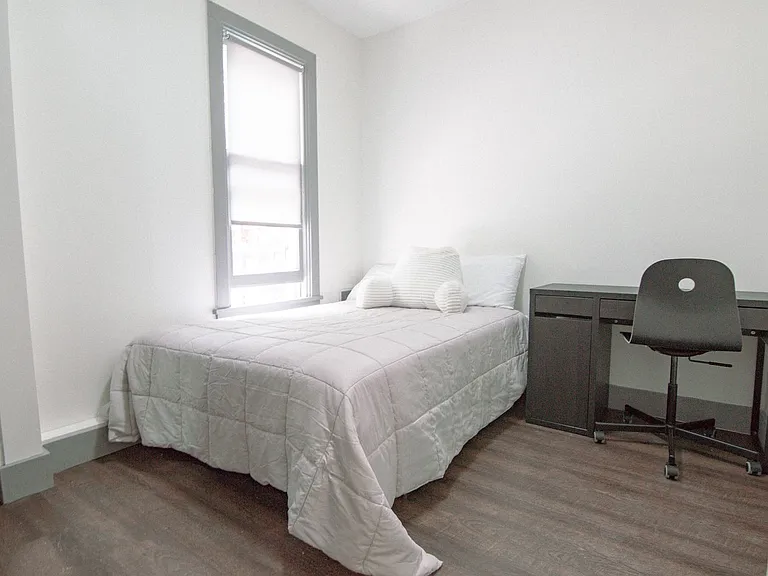 110-113 Stewart Ave — Photo 220
