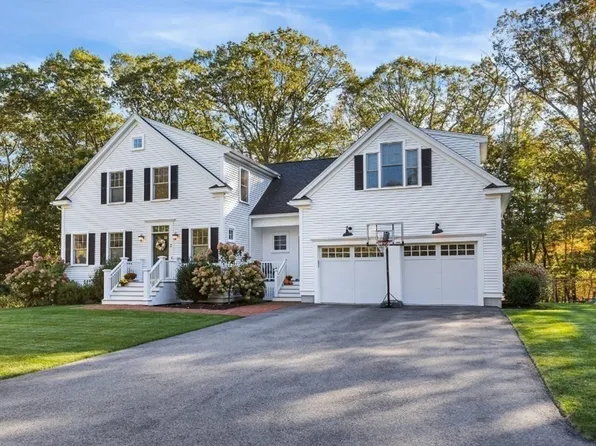 7 Heather Dr, Andover, MA 01810