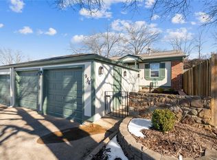954 Barbizon Dr, Ballwin, MO 63021