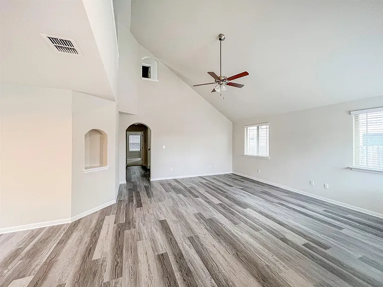 818 Silo St — Photo 5