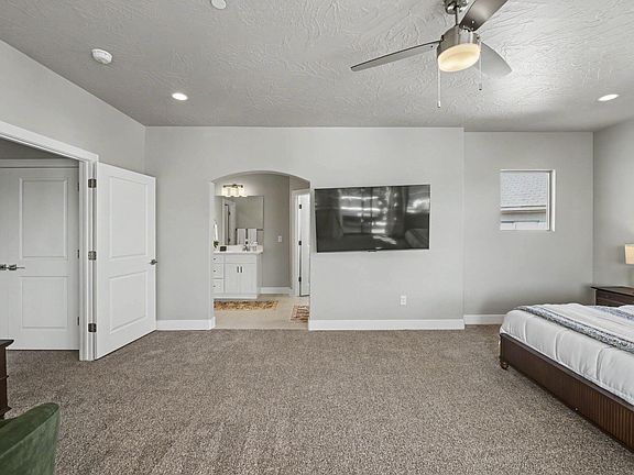 4th image of 278 N 2020 W