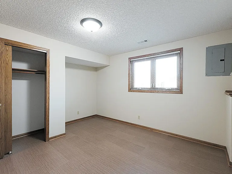 3222 S 51st Pl — Photo 25
