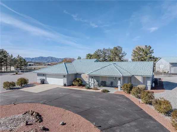 2060 Red Rock Dr, Pahrump, NV 89048