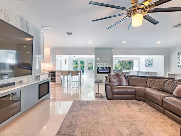 1510 SE 14th Ct, Deerfield Beach, FL 33441