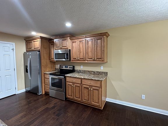2nd image of 778 Alders Cove St