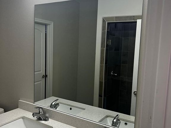 3rd image of 5908 Sandpiper Ave #4