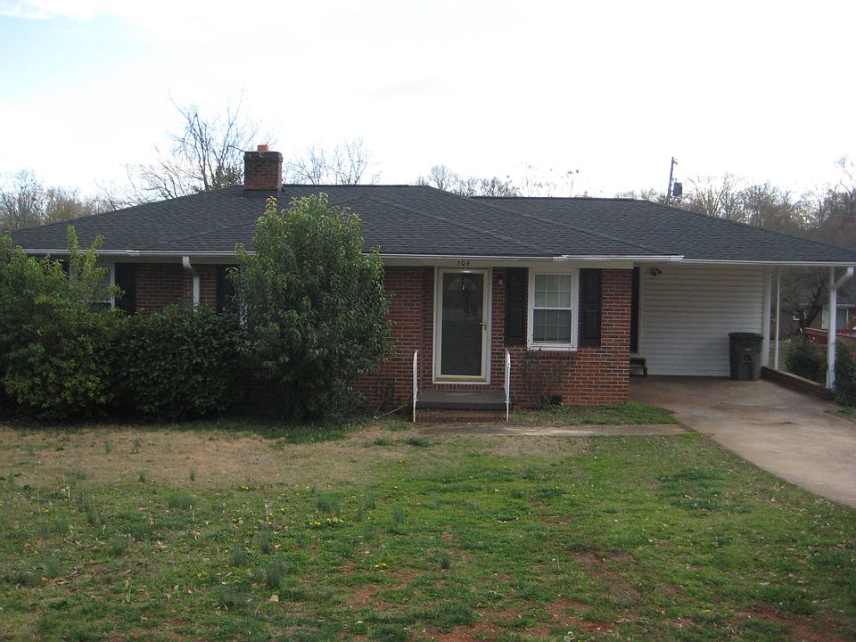1st image of 104 Sequoia Dr