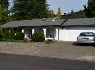 1823 Garnet Ct, Sutherlin, OR 97479