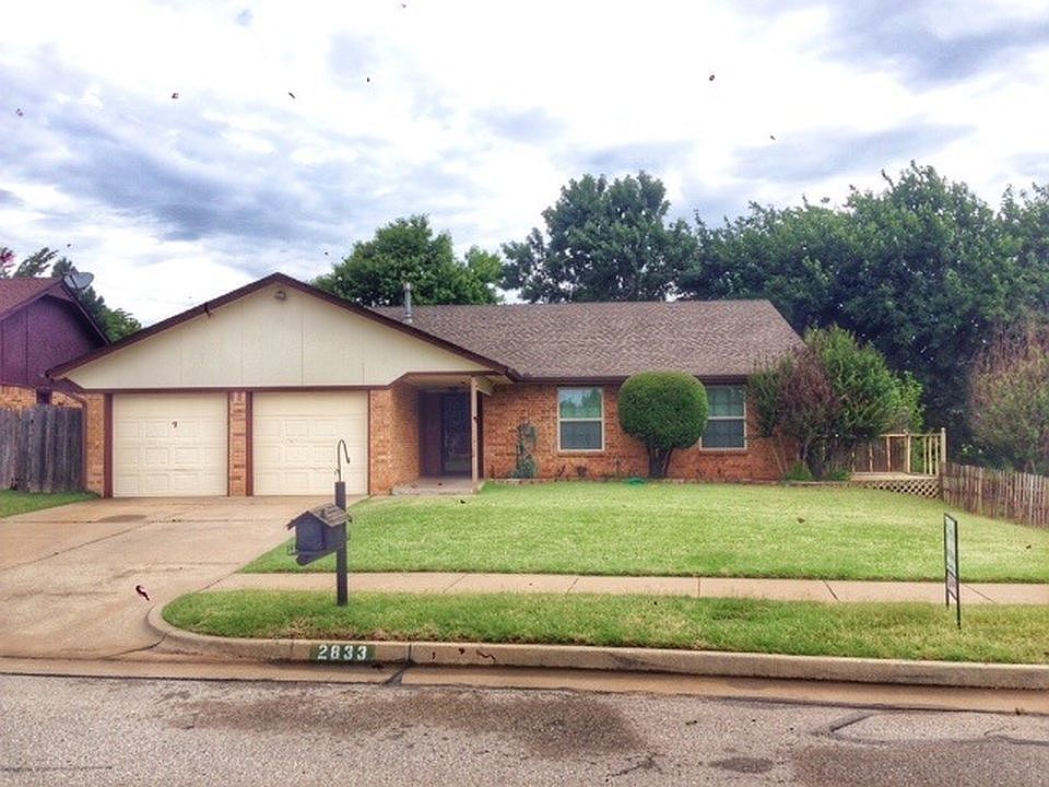 1st image of 2833 Parkside Dr
