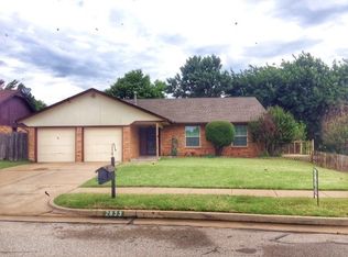 2833 Parkside Dr, Edmond, OK 73012