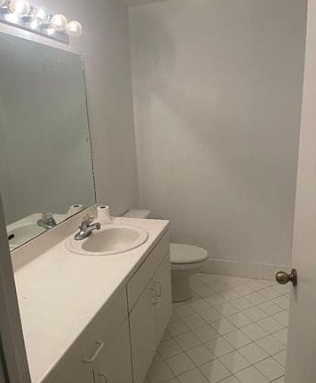 2nd image of 2171 Madeira Dr #1