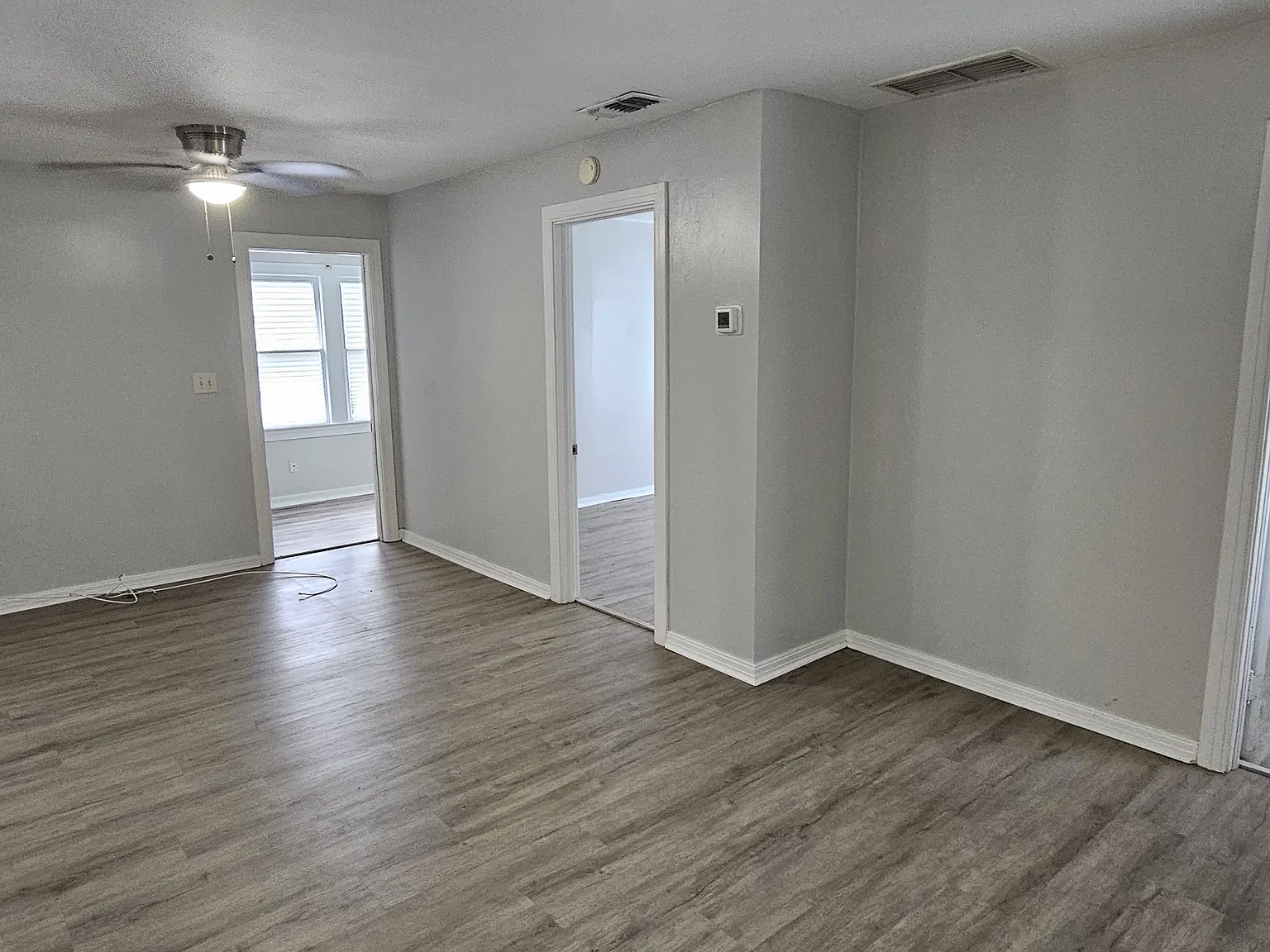 2 bed, 1115 sqft, $1,800 — Photo 2